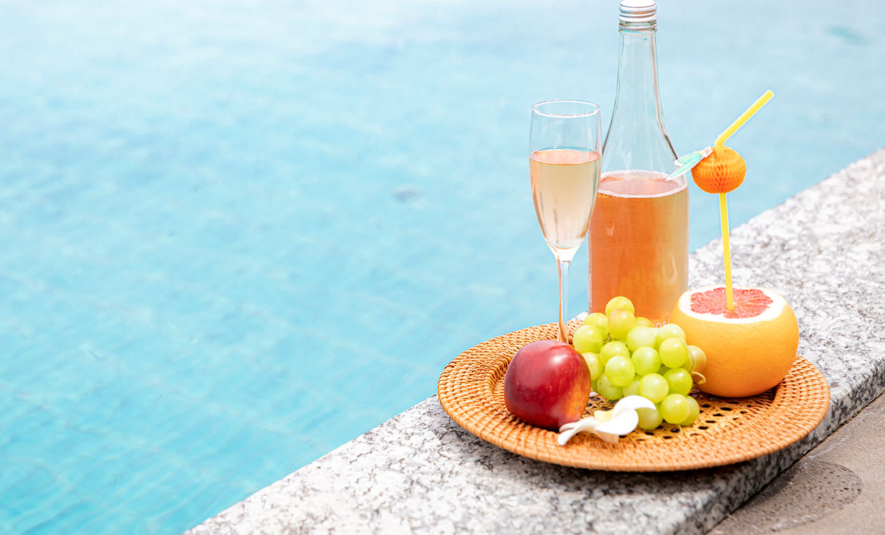 휴식의 여운을 천천히 이어가는 라운지바